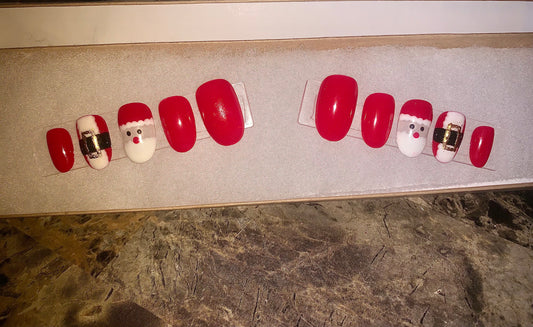 Press On Nails: Santa Claws Is Coming To Town